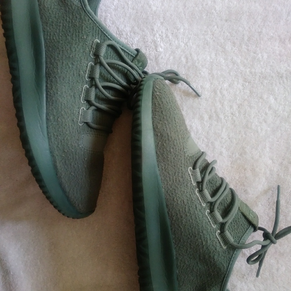 Addidas tubular shadow size 8 nice